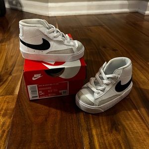 Nike Blazer, size 5 (toddler)